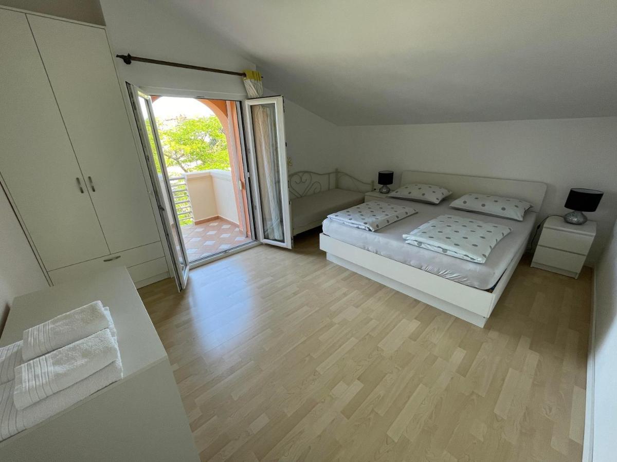 ביבינייה Apartments Sime מראה חיצוני תמונה